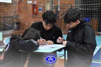 Alunos do Ensino Médio participam de Olimpíada Cultural