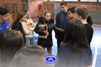 Alunos do Ensino Médio participam de Olimpíada Cultural