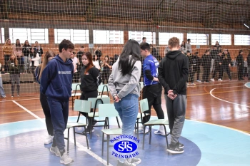 Alunos do Ensino Médio participam de Olimpíada Cultural