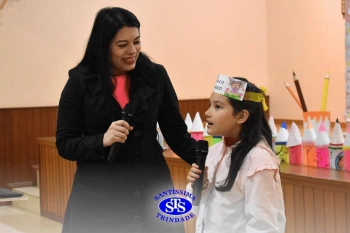 Alunos participam do projeto Autor Presente com a escritora Greice Pozzatto | 2º ano