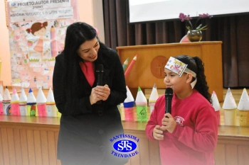 Alunos participam do projeto Autor Presente com a escritora Greice Pozzatto | 2º ano