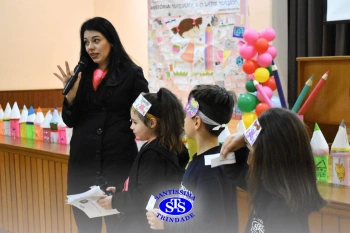 Alunos participam do projeto Autor Presente com a escritora Greice Pozzatto | 2º ano