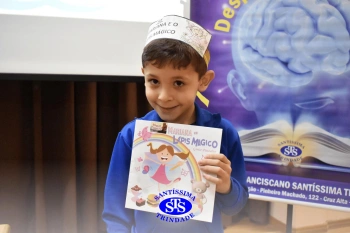 Alunos participam do projeto Autor Presente com a escritora Greice Pozzatto | 2º ano