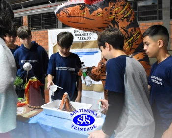 Feira de Ciências do 7º ano recebe vários visitantes