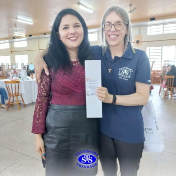 Profissionais do Colégio recebem homenagem especial 