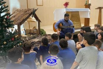 Alunos de 3º, 4º e 5º ano participam de Celebrações de Natal