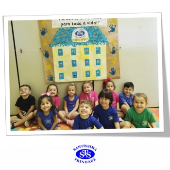Infantil 2 e 3: aniversário do Colégio