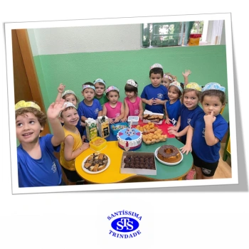 Infantil 2 e 3: aniversário do Colégio