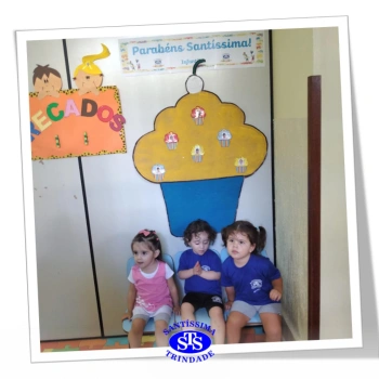Infantil 2 e 3: aniversário do Colégio