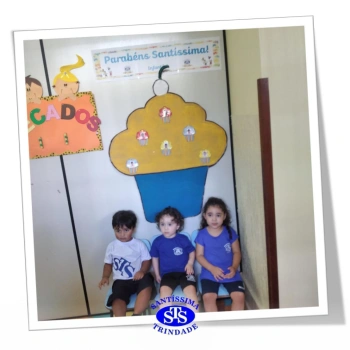 Infantil 2 e 3: aniversário do Colégio