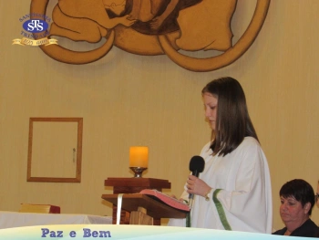 Celebração Eucarística com os Profissionais do Colégio. 