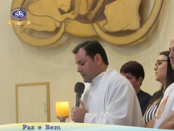 Celebração Eucarística com os Profissionais do Colégio. 