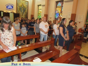 Celebração Eucarística com os Profissionais do Colégio. 