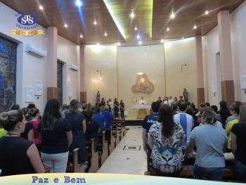 Celebração Eucarística com os Profissionais do Colégio. 