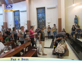 Celebração Eucarística com os Profissionais do Colégio. 