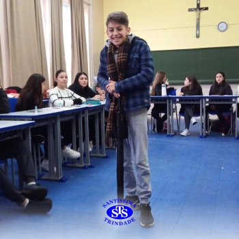 Alunos do 7º ano julgam Lobo Mau durante Júri Simulado