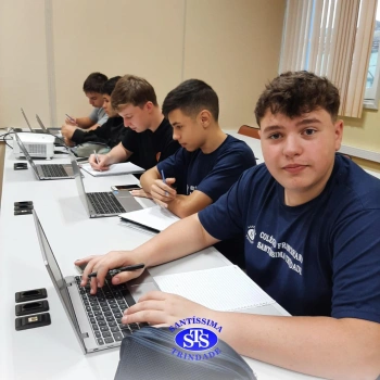 Tecnologias digitais são utilizadas na revisão de conteúdos | 9º ano
