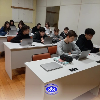 Tecnologias digitais são utilizadas na revisão de conteúdos | 9º ano