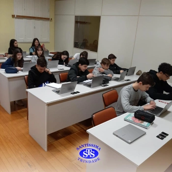 Tecnologias digitais são utilizadas na revisão de conteúdos | 9º ano