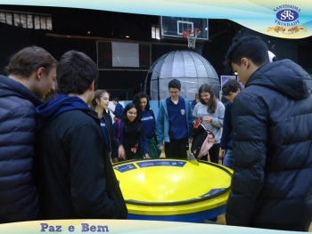 Ensino Médio -Museu Itinerante da PUC