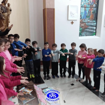 1º ano | Bênção sobre os cadernos