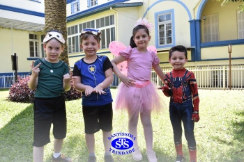 Alunos participam de atividades alusivas ao Dia da Criança 