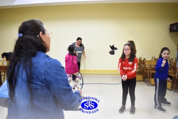 Alunos participam de atividades alusivas ao Dia da Criança