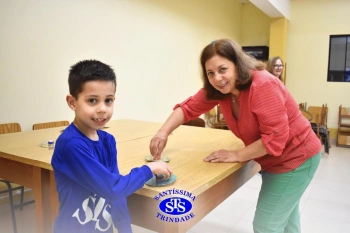 Alunos participam de atividades alusivas ao Dia da Criança 