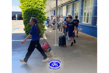 Alunos participam de atividades alusivas ao Dia da Criança