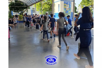 Alunos participam de atividades alusivas ao Dia da Criança