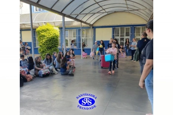 Alunos participam de atividades alusivas ao Dia da Criança