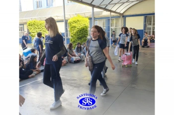 Alunos participam de atividades alusivas ao Dia da Criança