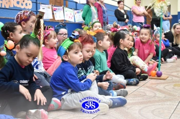 Desfile do Cabelo Maluco na Educação Infantil