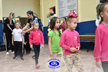 Desfile do Cabelo Maluco na Educação Infantil