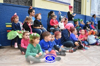 Desfile do Cabelo Maluco na Educação Infantil