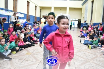 Desfile do Cabelo Maluco na Educação Infantil