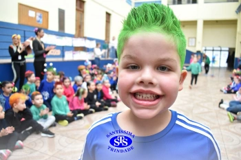 Desfile do Cabelo Maluco na Educação Infantil