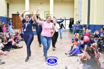 Desfile do Cabelo Maluco na Educação Infantil