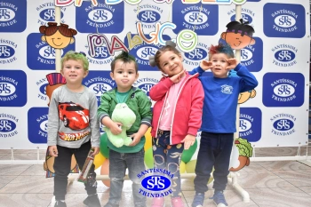 Desfile do Cabelo Maluco na Educação Infantil