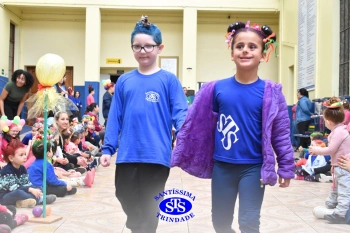 Desfile do Cabelo Maluco na Educação Infantil