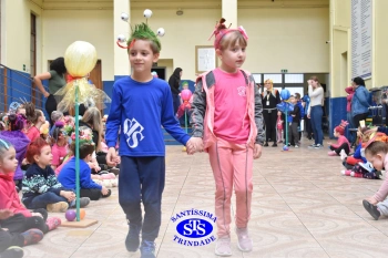 Desfile do Cabelo Maluco na Educação Infantil