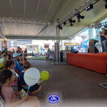 Infantil 5: Desfile do Alfabeto na 25ª Feira do Livro de Cruz Alta 