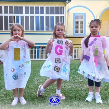 Infantil 5: Desfile do Alfabeto na 25ª Feira do Livro de Cruz Alta 