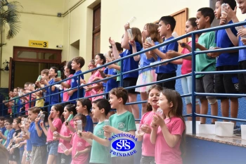 Alunos participam da 1ª Paradinha Musical
