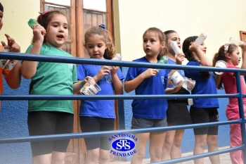Alunos participam da 1ª Paradinha Musical