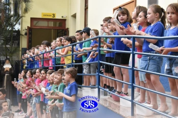 Alunos participam da 1ª Paradinha Musical