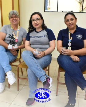 Comunidade escolar celebra a reinauguração do Laboratório de Informática 2