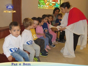 Maternal II - Celebração de Páscoa