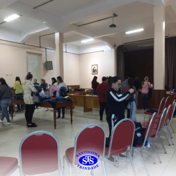 7ª edição do Brechó Solidário de Uniformes do Colégio