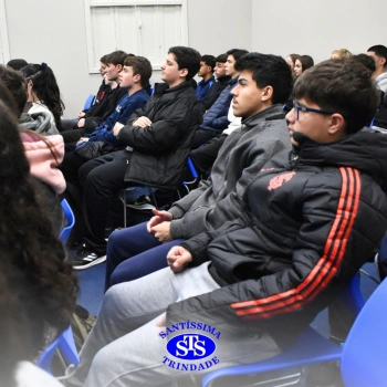 Estudantes participam do lançamento das edições de projetos de pesquisa científica